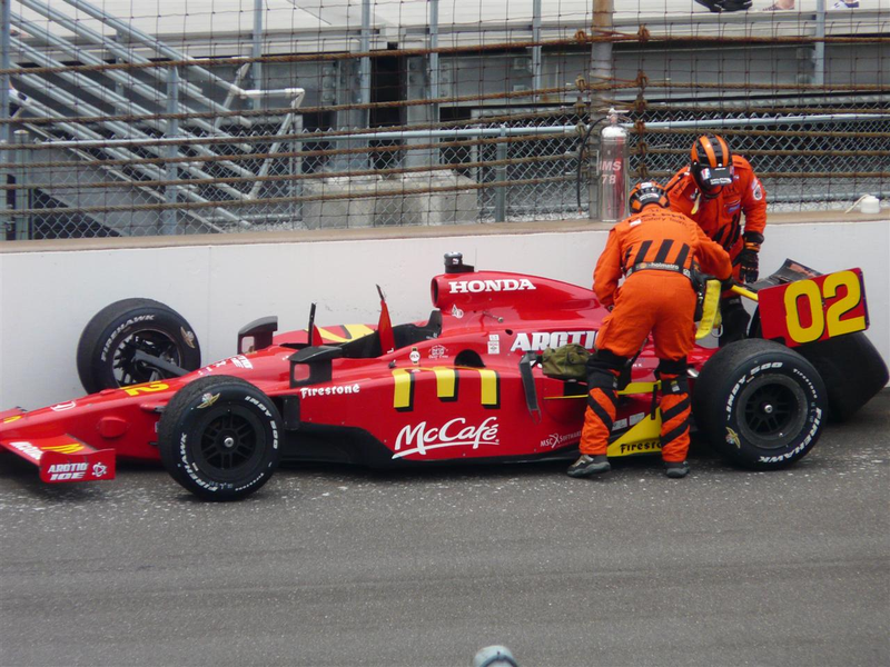 Illustration for article titled Graham Rahal Crashes Exiting Turn Four, Dixon Takes Lead